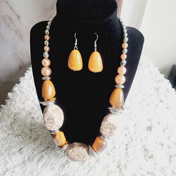 New! Beautiful neutral chunky stone necklace rust tan brown colors with earrings - Picture 2 of 8